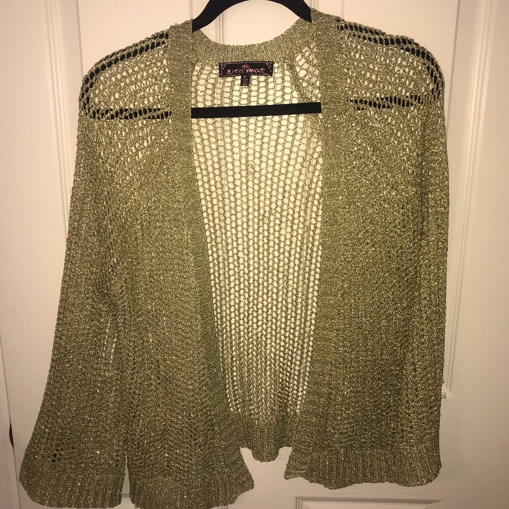 Beautiful GOLD sparkle sweater.
